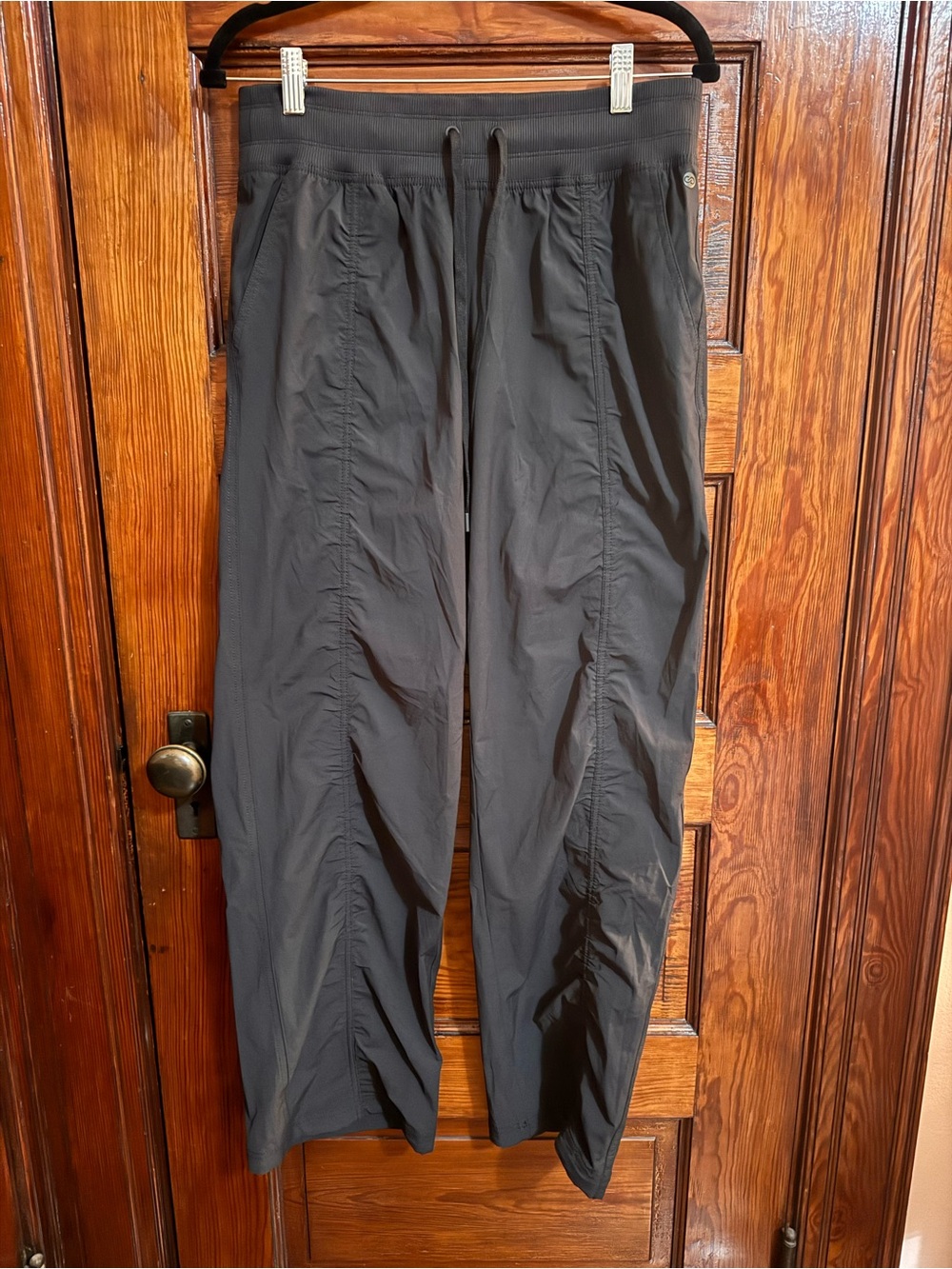 NWT CALIA Nyluxe Mid-Rise Convertible Jogger Pants – Medium